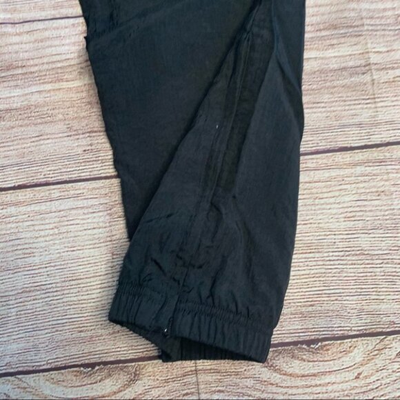90s Vintage Reebok Black Swishy Pants Size Medium - Picture 3 of 14